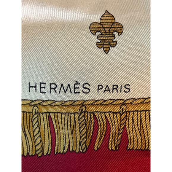 Hermès Silk Vue Du Carosse De La Galere La Reale Scarf 90 Red scarf - Picture 5 of 7